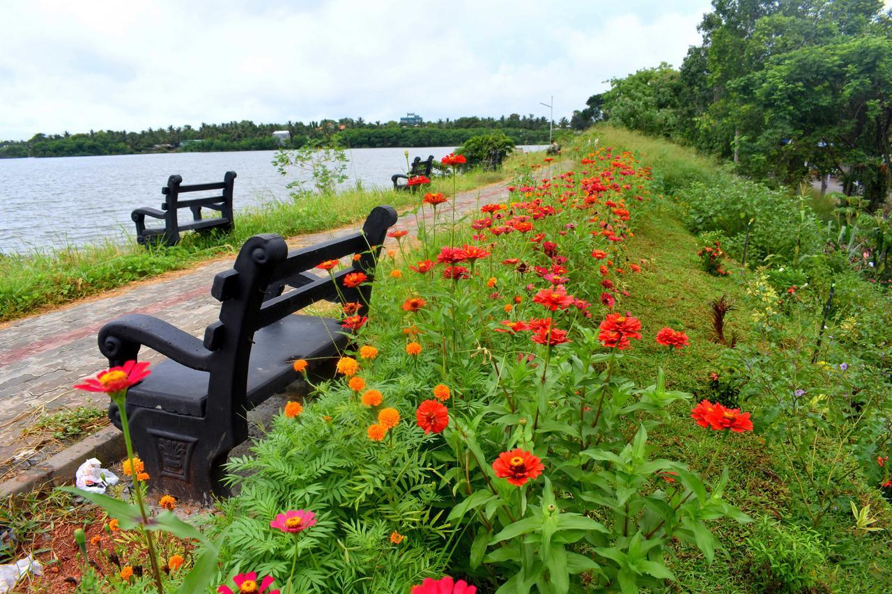 Lake City Resort Anuradhapura Dış mekan fotoğraf
