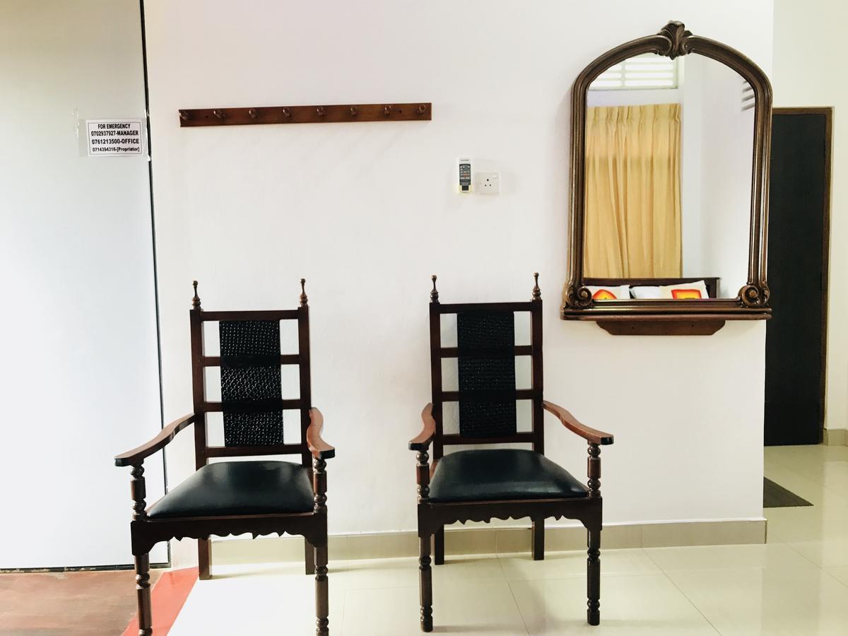 Lake City Resort Anuradhapura Dış mekan fotoğraf