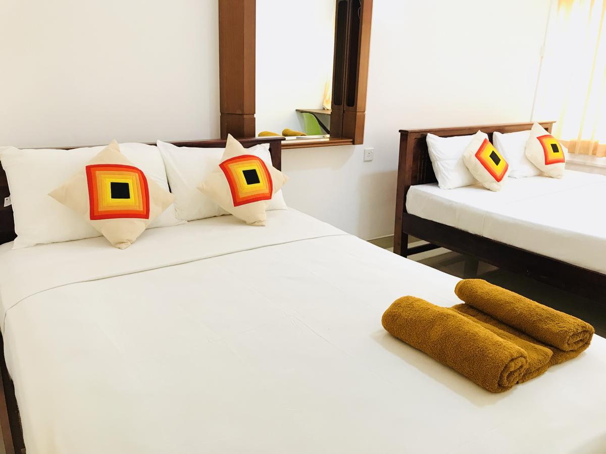 Lake City Resort Anuradhapura Dış mekan fotoğraf